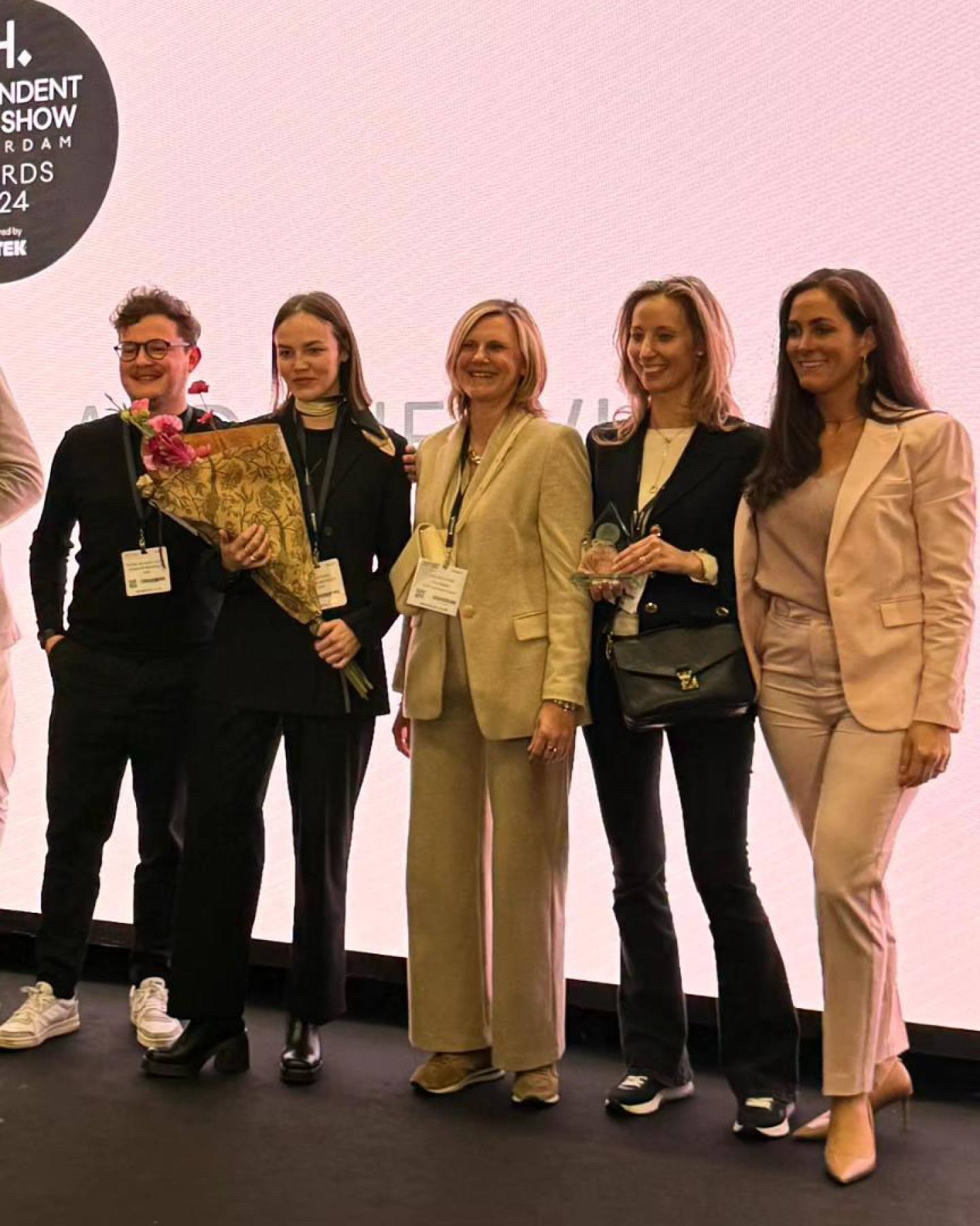 37A24803-0AFB-4D9F-9E06-B9EDD5EE814F